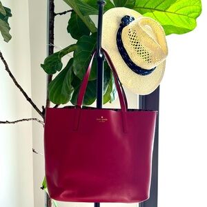 Kate Spade ♠️ Reversible Tote w Zippered Pouch - Like New!!